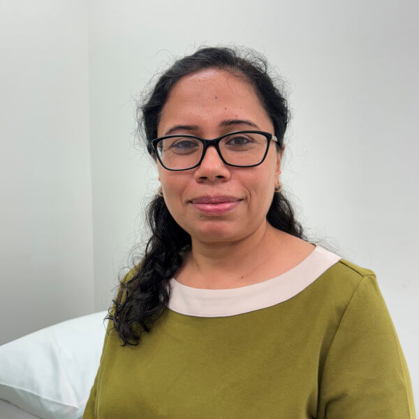 Dr Manisha Bakshi Dr Manisha Bakshi